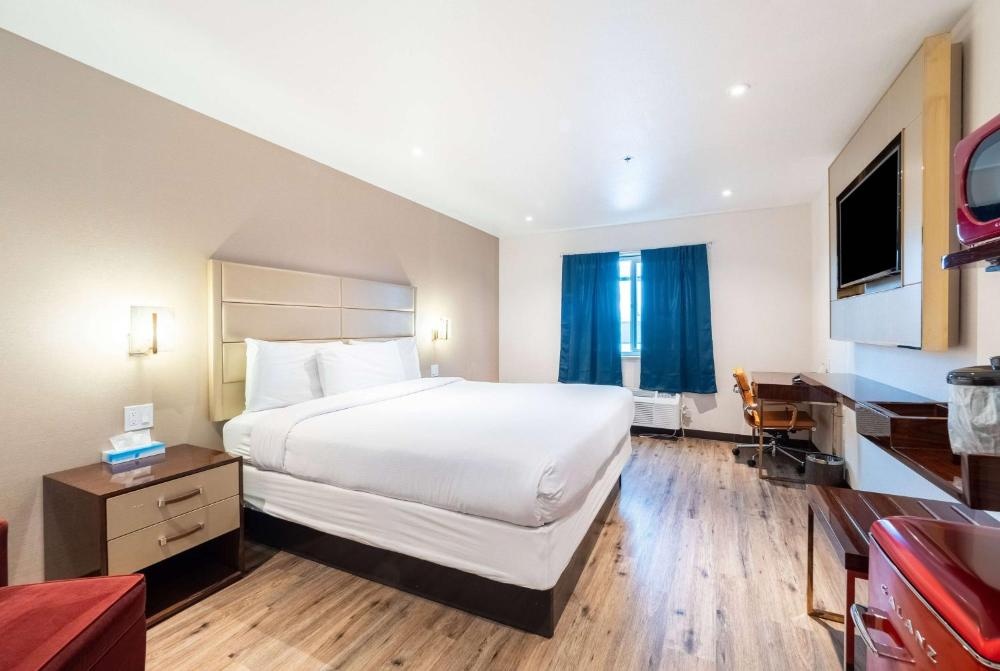 Baymont by Wyndham Anderson