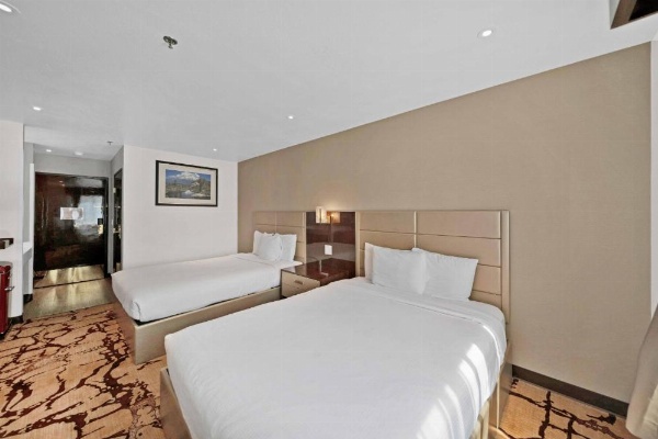 Baymont by Wyndham Anderson image 11
