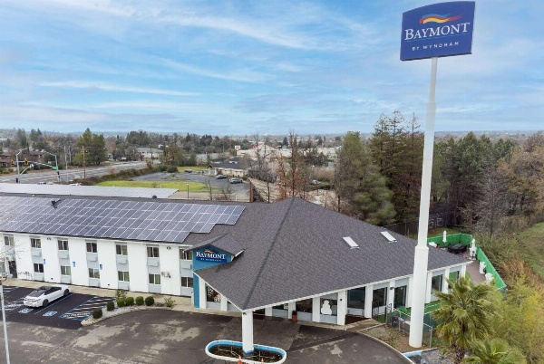 Baymont by Wyndham Anderson image 2